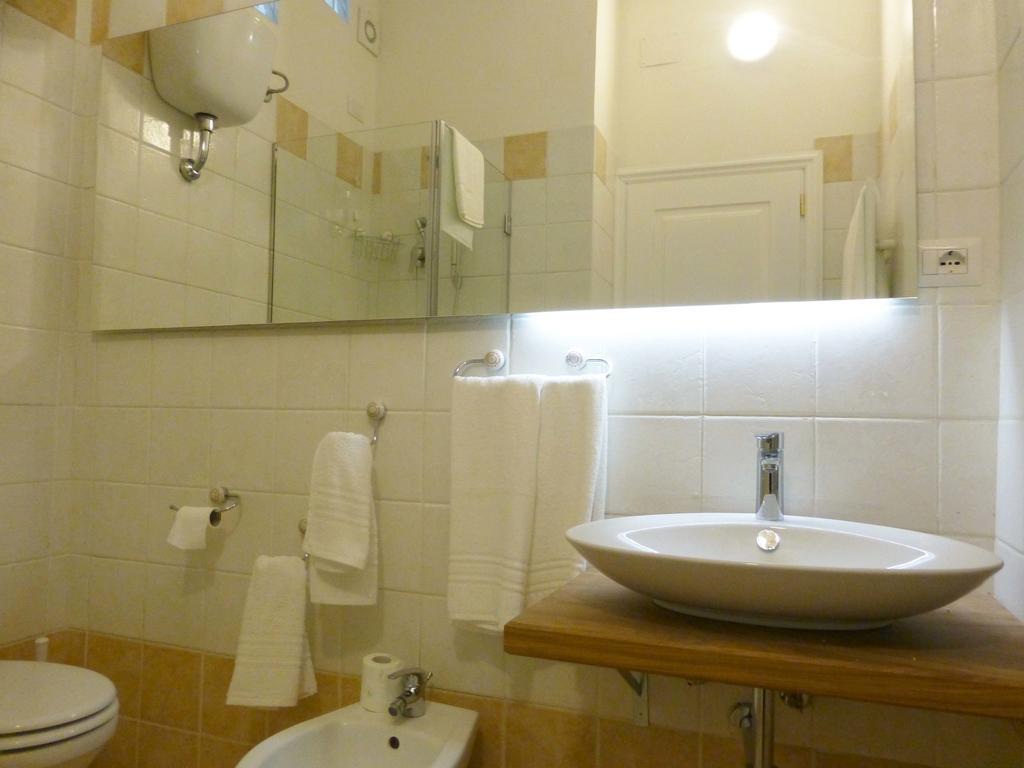 Colosseum Terrace Suite Рим Екстер'єр фото