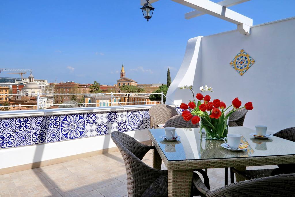 Colosseum Terrace Suite Рим Екстер'єр фото
