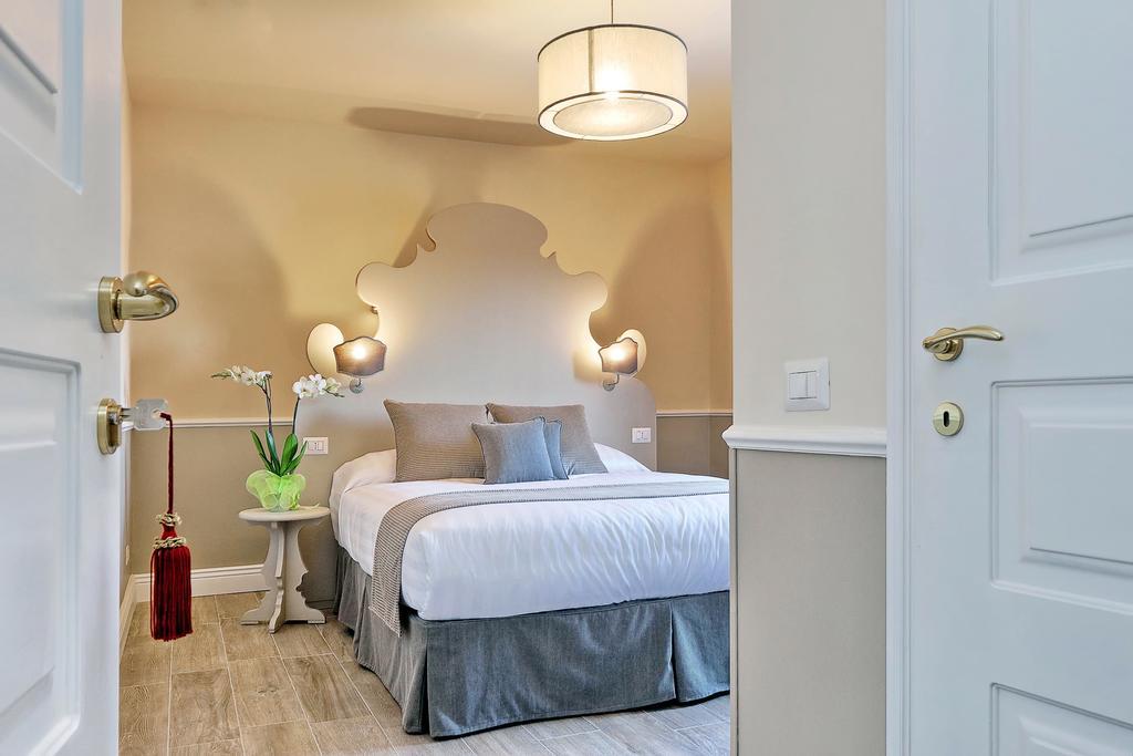 Colosseum Terrace Suite Рим Екстер'єр фото