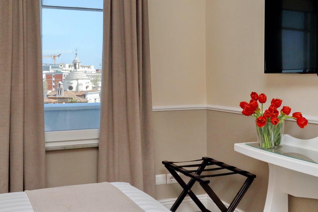 Colosseum Terrace Suite Рим Екстер'єр фото
