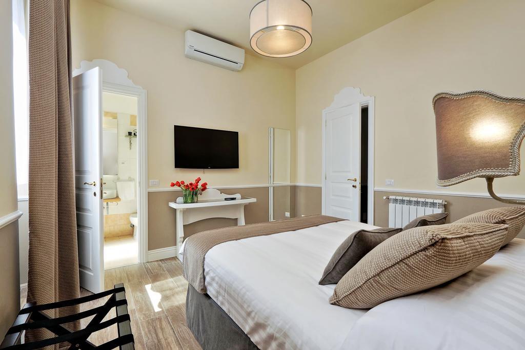 Colosseum Terrace Suite Рим Екстер'єр фото