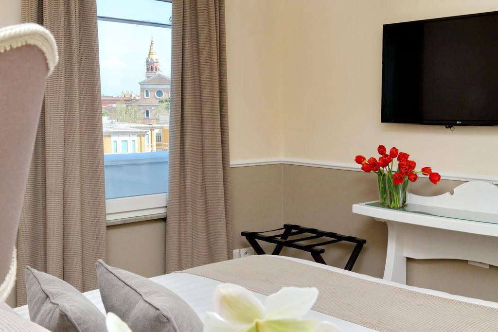 Colosseum Terrace Suite Рим Екстер'єр фото