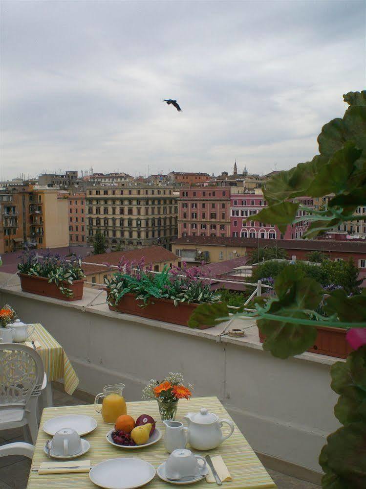 Colosseum Terrace Suite Рим Екстер'єр фото