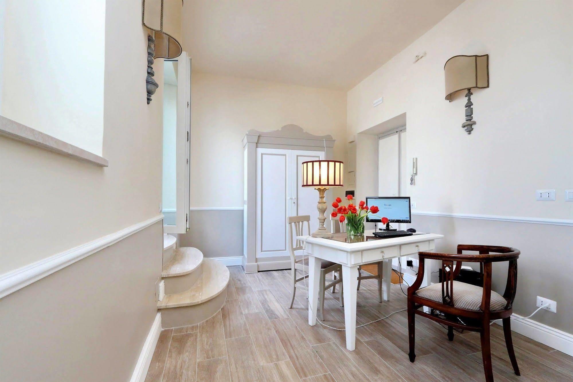 Colosseum Terrace Suite Рим Екстер'єр фото