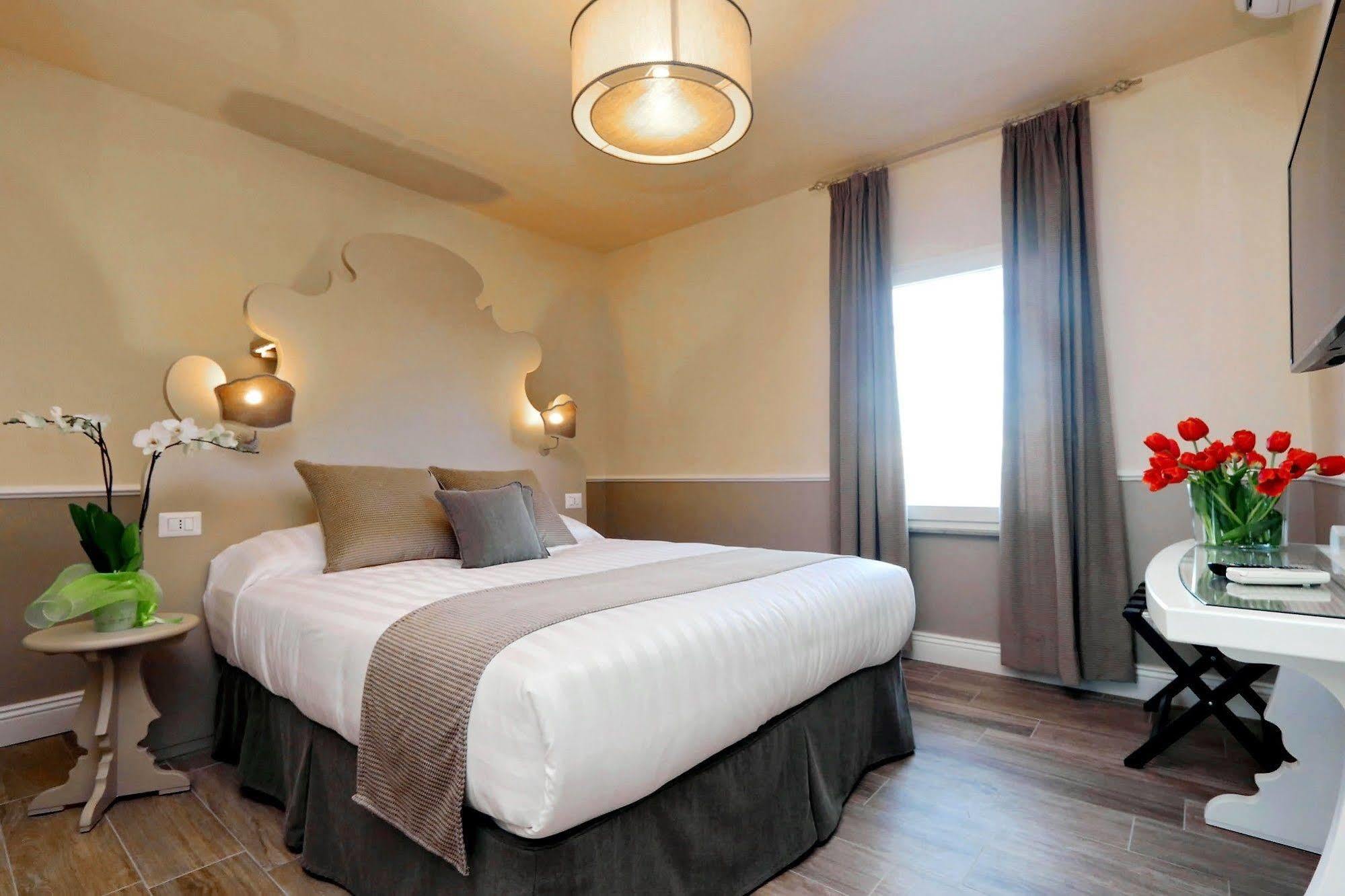 Colosseum Terrace Suite Рим Екстер'єр фото