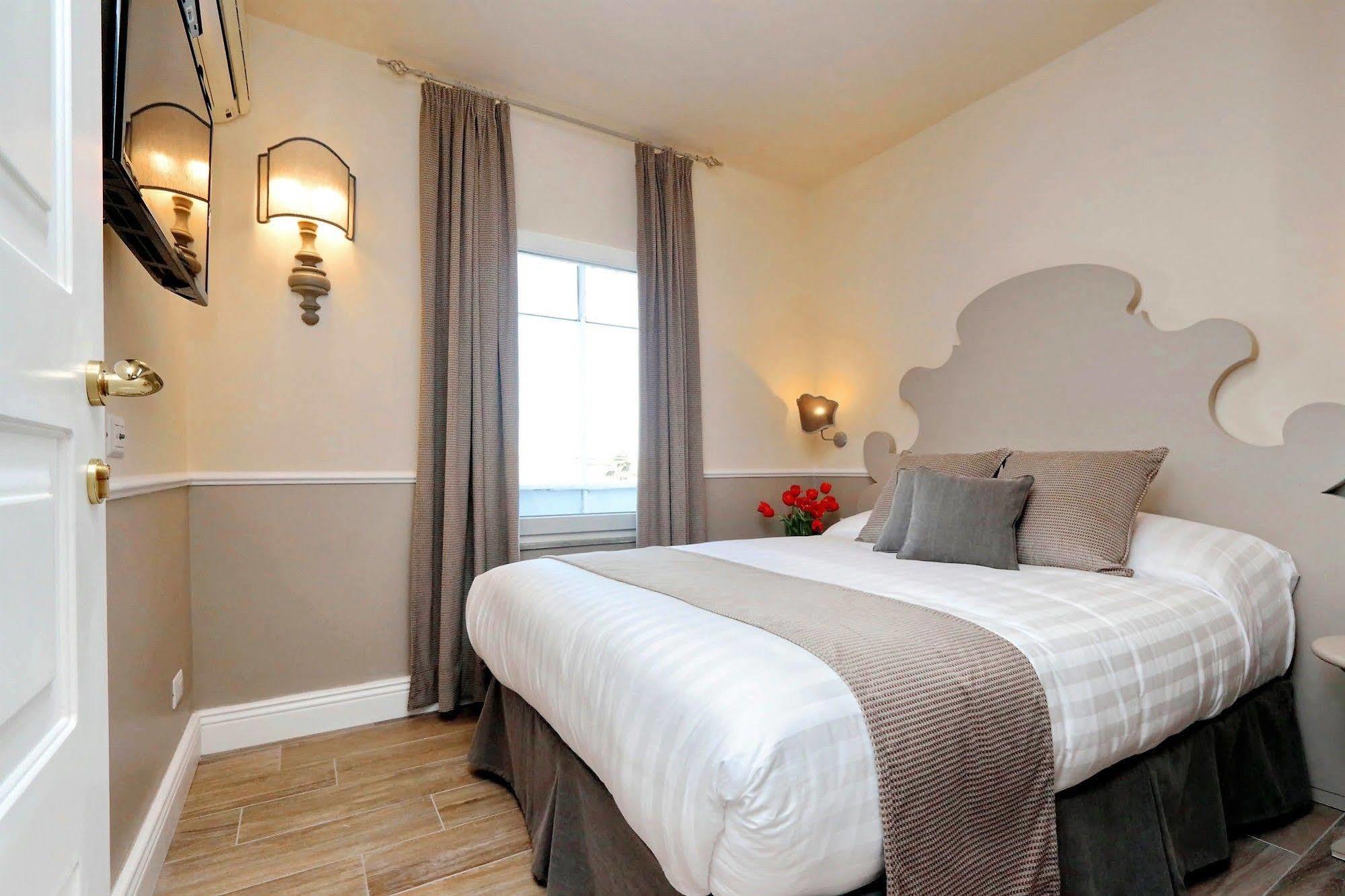 Colosseum Terrace Suite Рим Екстер'єр фото