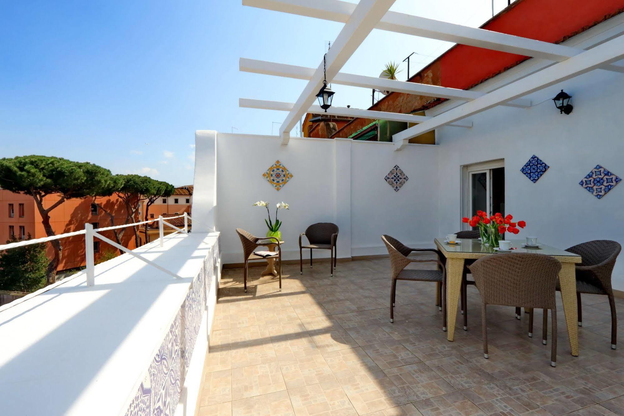 Colosseum Terrace Suite Рим Екстер'єр фото